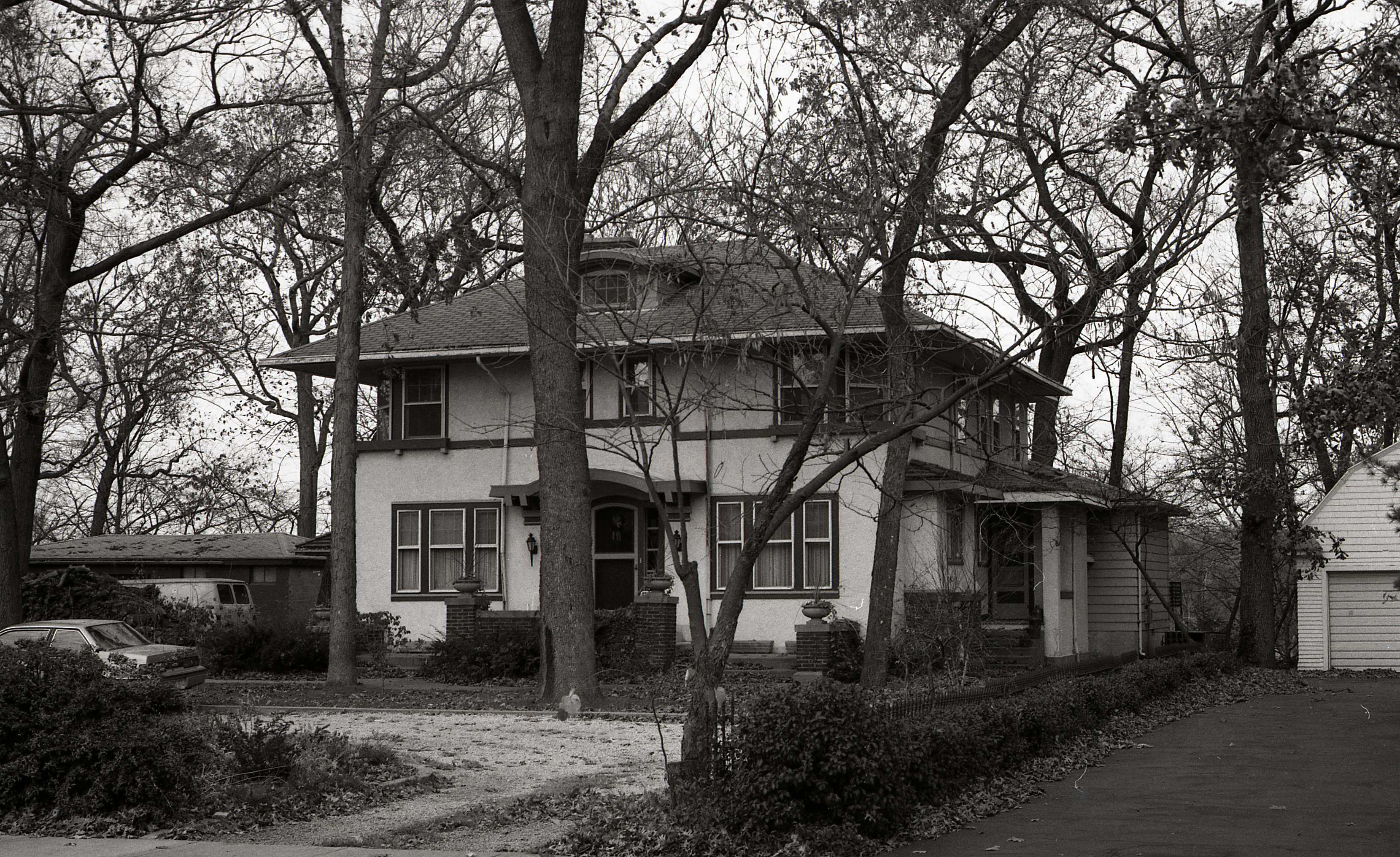 952 Riverside Drive